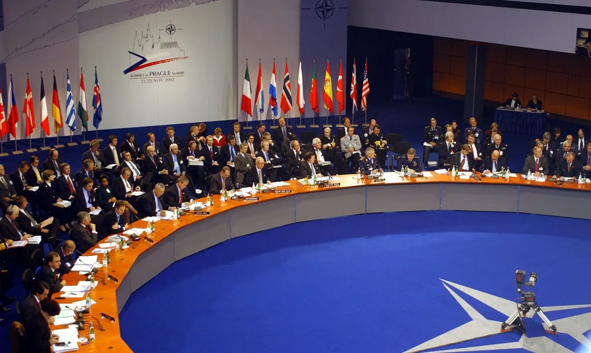 НАТО: планы по переброске войск к российским границам