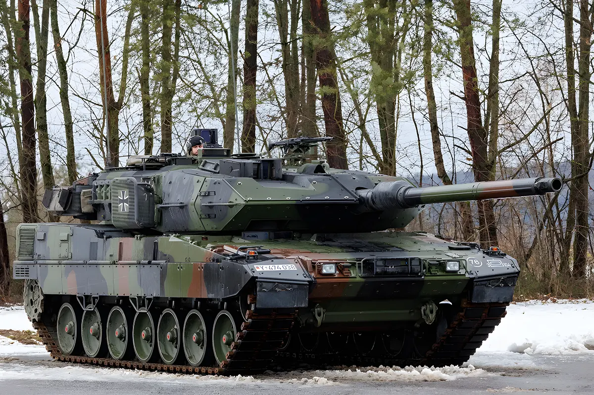 14 танков Leopard 2 для Украины от Нидерландов и Дании